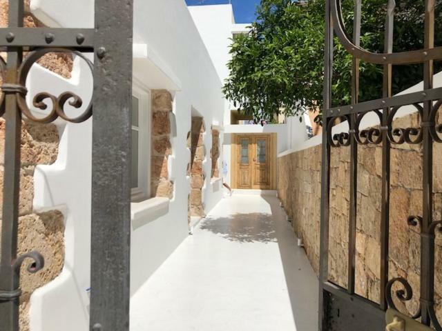 Kostis Parthenis Residence ماليا المظهر الخارجي الصورة