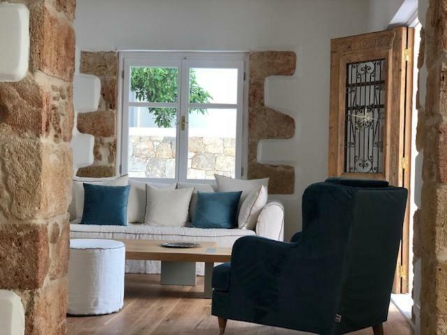 Kostis Parthenis Residence ماليا المظهر الخارجي الصورة